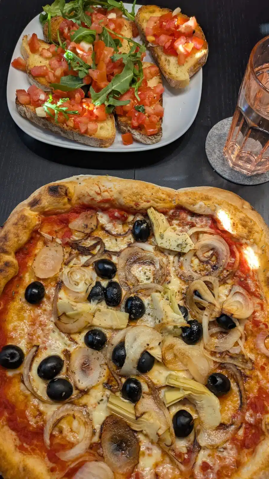 Steinofenpizza – Pizza Pino